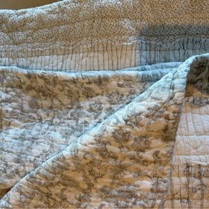 Pottery Barn Double Sided Quilt